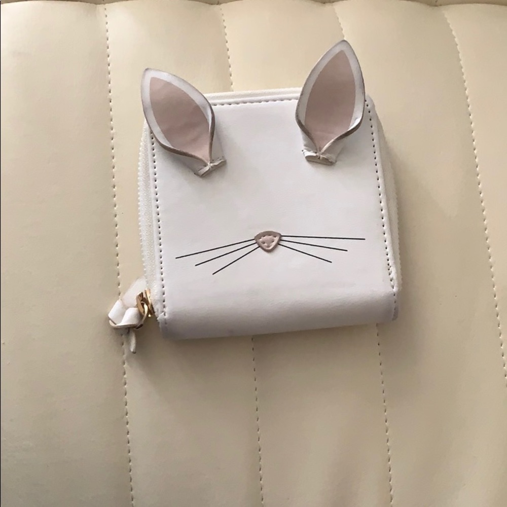 White Cat Wallet
